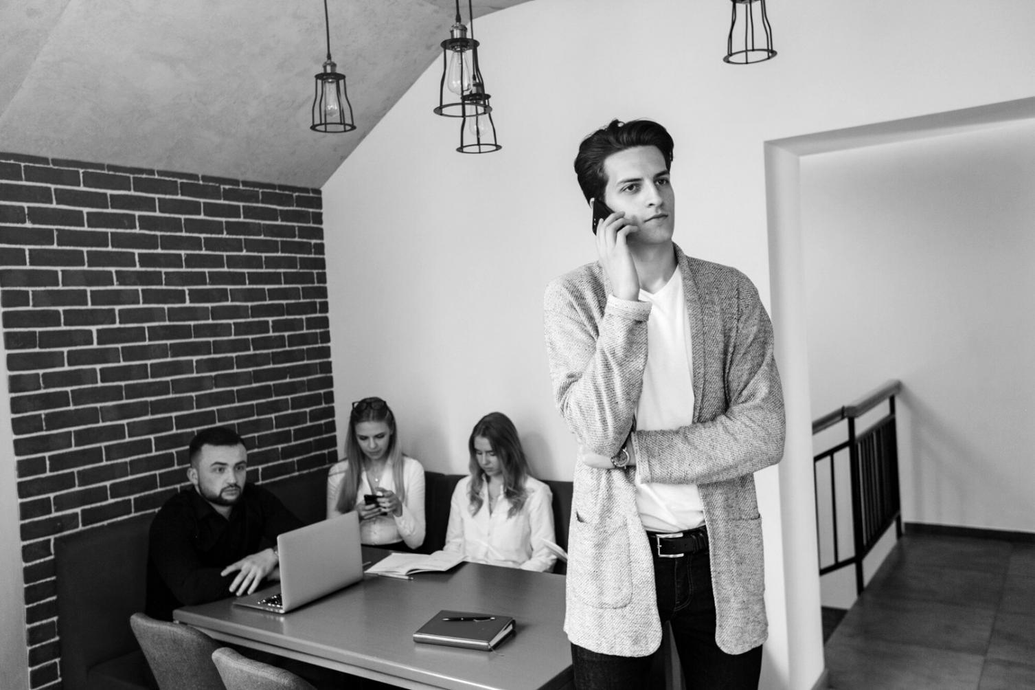 Изучение корпоративных документов